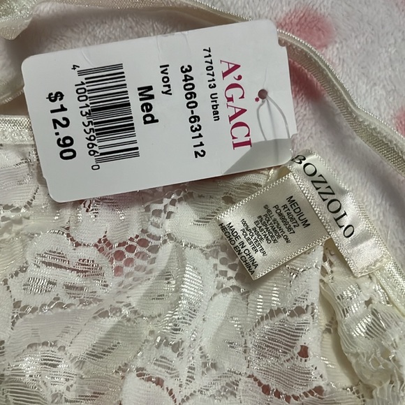 White Halter Neck Crop Top - Picture 2 of 3